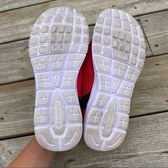 Women’s Red Champion Running Shoes - Picture 7 of 8